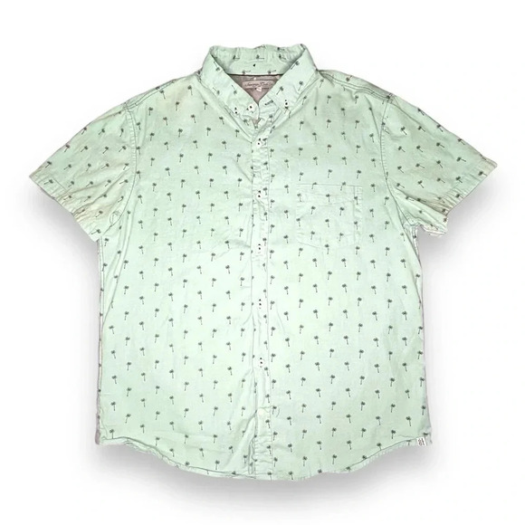 Palm Tree Print Light Green Button-Up Shirt, by Sovereign Code Size Large - Picture 1 of 6